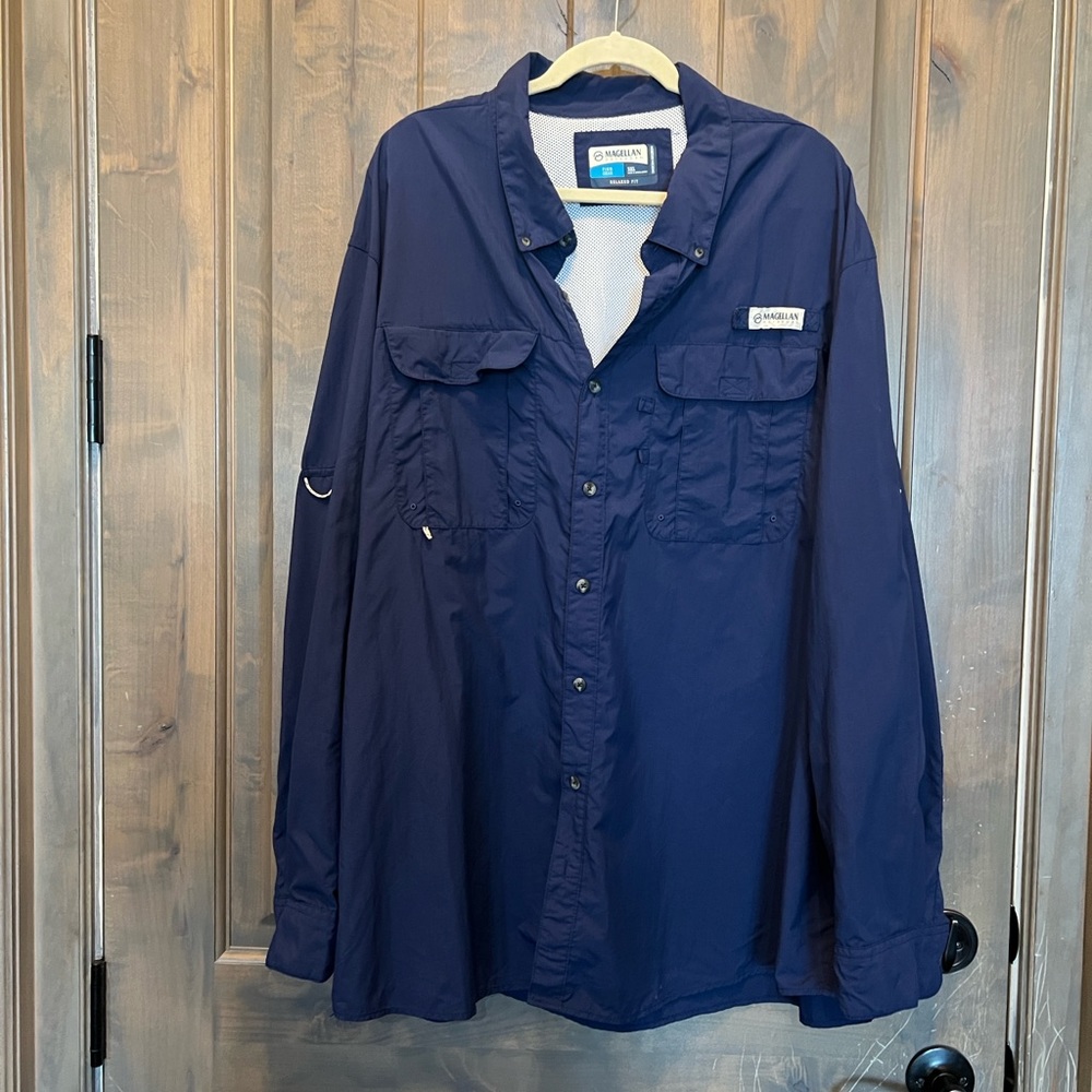 #277. Magellan Outdoors Fish Gear Long Sleeve Shirt. Navy. Size 3X.